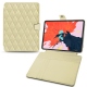Lederschutzhülle Apple iPad Pro 12.9" (2018) - Beige - Couture ( Nappa - Pantone 7502C ) 