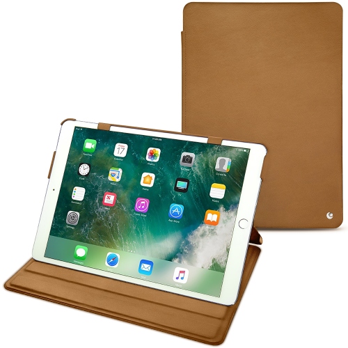 Apple iPad Air (2019) leather caseCastan esparciate ( Pantone #824F2A )