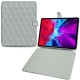 Lederschutzhülle Apple iPad Pro 12.9" (2020) - Gris - Couture ( Nappa - Pantone W428C ) 