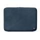 Housse cuir pour ordinateur portable 13' - Griffe 2 - Jean vintage ( Roughtcut - Pantone 285U  ) 