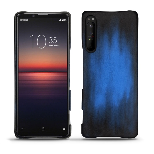 Dress up your Xperia 1 II with the Noreve hullsBleu Patine