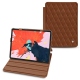 Funda de piel Apple iPad Air (2020) - Marron - Couture ( Nappa - Pantone 1615C ) 