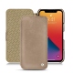 Funda de piel Apple iPhone 13 Pro - Taupe vintage ( Pantone 7530C ) 