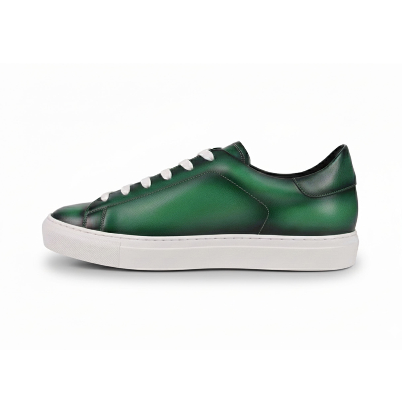 Sneaker in patina leather
