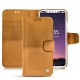 Housse cuir Apple iPhone X - Or Maïa ( Pantone 871C ) 