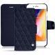 Housse cuir Apple iPhone 8 - Cobalt - Couture ( Pantone 2766C ) 