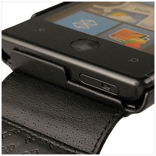                                                         Funda de piel Samsung GT-i8700 Omnia 7 
                                                      