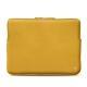 MacbookPro15インチ用のレザーケース - Griffe 3 - Jaune soulèu