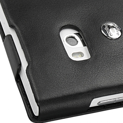                                                         Funda de piel Nokia Lumia 900 
                                                      