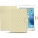 Apple iPad 9.7" (2017) leather case - Ivoire - Couture ( Sleek P C12 - White ) 