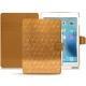 Apple iPad 9.7" (2017) leather case - Or Maïa - Couture