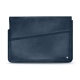 Leather sleeve for 15' laptop - Griffe 1 - Jean vintage ( Roughtcut - Pantone 285U  ) 