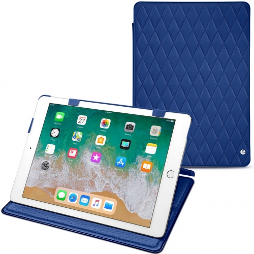 Capa em pele Apple iPad 9.7' (2018)Bleu océan - Couture ( Nappa - Pantone #15458a) 