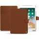 Capa em pele Apple iPad 9.7" (2018) - Marron ( Nappa - Pantone 1615C ) 