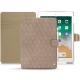 Apple iPad 9.7" (2018) leather case - Taupe vintage - Couture