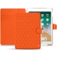 Apple iPad 9.7" (2018) leather case - Orange fluo - Couture