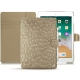 Housse cuir Apple iPad 9.7" (2018) - Autruche desert