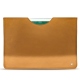 レザーケース Apple iPad 9.7" (2018) - Or Maïa ( Pantone 871C ) 