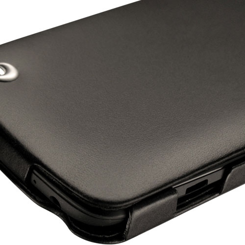                                                         Capa em pele HTC One S 
                                                      