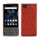 Coque cuir Blackberry Key2 - Papaye - Couture ( Pantone 180C ) 
