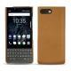Capa em pele Blackberry Key2 - Castan esparciate
