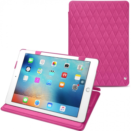 Apple iPad 9.7' (2017) leather caseRose BB - Couture ( Pantone #DB599F )