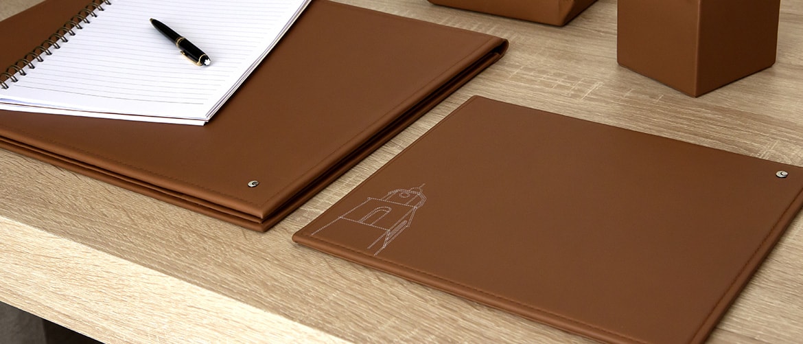Desk pad - Mouse pad
