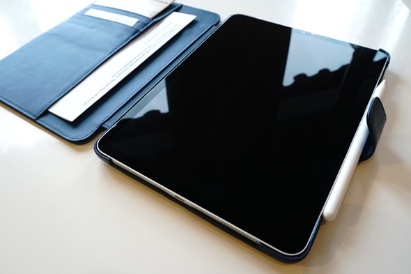 Funda de piel Apple iPad Pro 11' (2018)