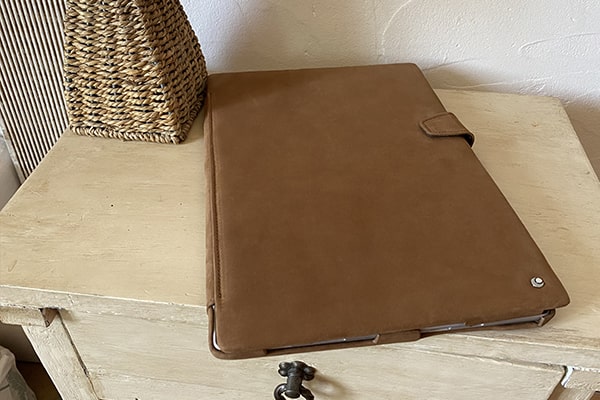 Funda de piel Microsoft Surface Pro 7