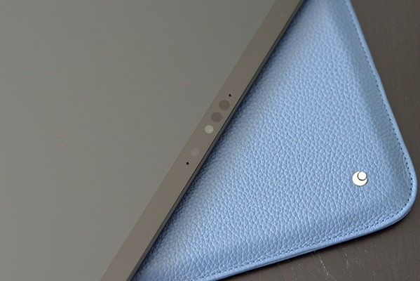 Capa em pele Microsoft Surface Pro X