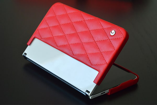 Lederschutzhülle Microsoft Surface Duo