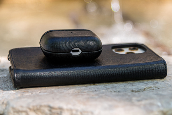 Apple AirPods Pro 専用ケース