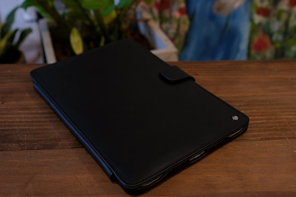 Samsung Galaxy Tab S8 leather case