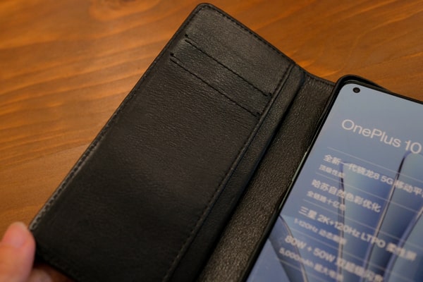 OnePlus 10 Pro leather case